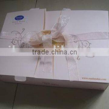 Paper gift box