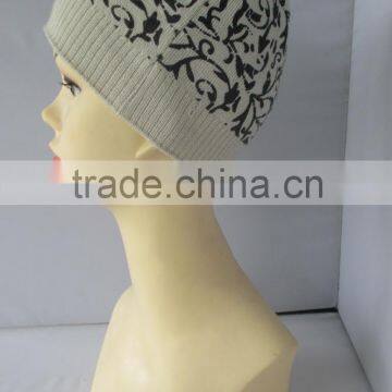 Top Selling Knitted Design Acrylic Material Custom Printed Beanie photo-6