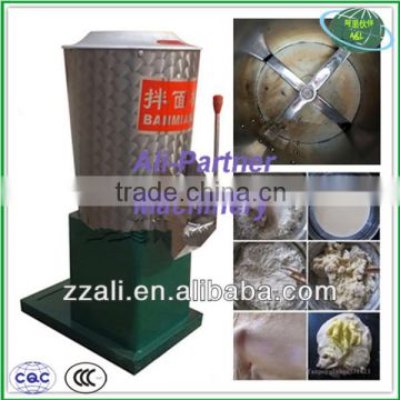 Automatic vertical flour mixer