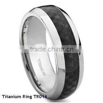 Titanium Ring with Black Carbon Fibre