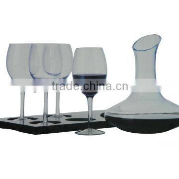 glass decanter + 4 wine glasses