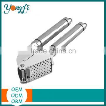 High-Quality Garlic Crusher/ Garlic Mincer Kitchen Garlic Press Stainless Steel photo-2