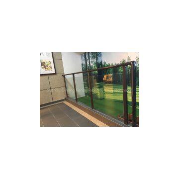 Glass railing