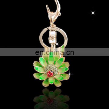 Promotional Flower shape Plush Crystal Golden plated custom Metal Rhinestone Key chain for handbag MCA-0005