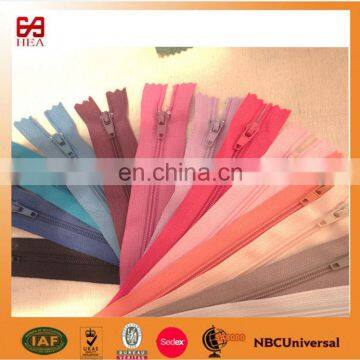 Close end nylon cfc 3 zipper and nylon-zipper-rolls