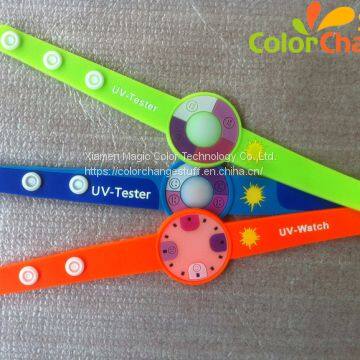 UV Sensitive Color Changing Silicone Bracelet (Color change under sunlight or UV light )