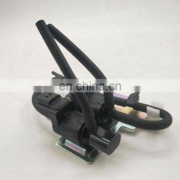 Freewheel Clutch Control Solenoid Valve Fit for L200 2.5 /Pajero /Triton /KB4T /KH4W 8657A065/8657A031/ 8657A099
