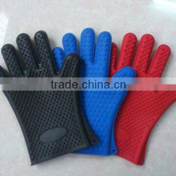 Durable and BPA free Silicone bbq grill mitts