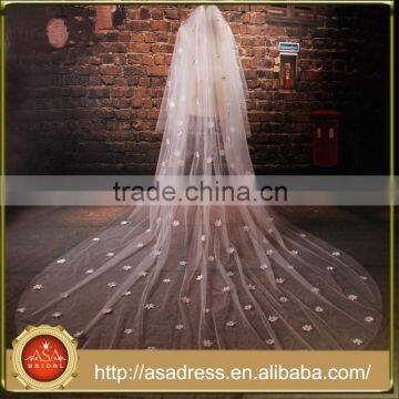 BV1011 New Design2015 Lovely Lvory Long Wedding Veil One Layer Hand Beaded Flower Bride Veils