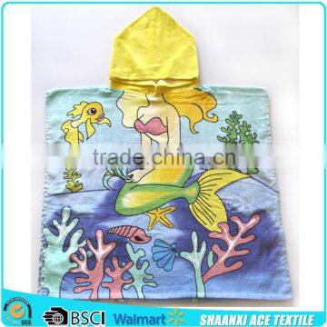 Lovely mermaid Design Hooded Beach Towel for kids playing