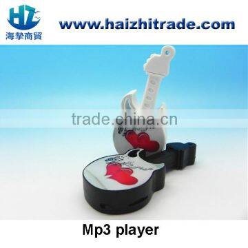 2014 New product novelty guitar shaped mini mp3 music player