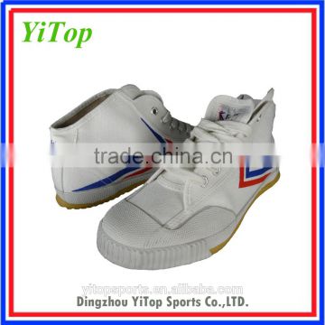 Chinese traditional white rubber Kungfu Fei yue Shoes