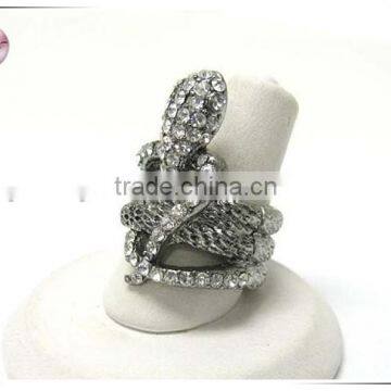 Crystal stud snake stretch ring
