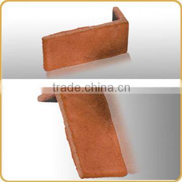 Lightweight artificial brick corner