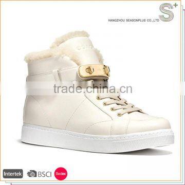 Factory Supply Attractive Price fashion pom pom sneakers