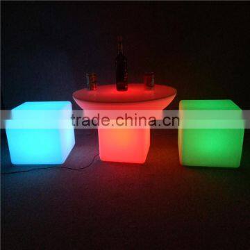 New Model Furniture Living Room Event Bar Furniture LED Glowing Table and Cube Chair