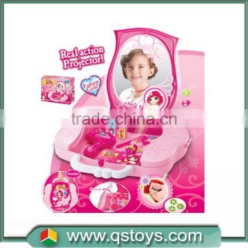 2016 hot sale toys dresser with projector play set for kid