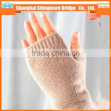 2017 alibaba china hot sales new style high standard wool yarn glove half finger for women