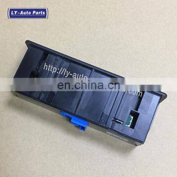 Multimedia Connection Unit  A2058200326 2058200326