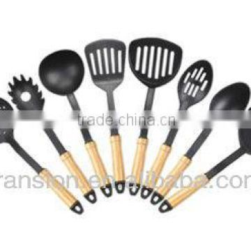 8pcs Nylon kitchen utensil set with wooden handle