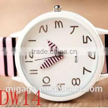 2014 new sunny wrist watch plastic cases and stretch LEATHER bands girl WATCH