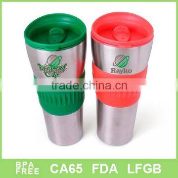 Double wall travel mug with silicone cover