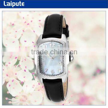 Luxury Zinc Alloy Case Silver Dial Color Interchangeable Leather Straps (Black, Red and White)