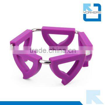 Insulation and Heat Resistant Pentagon Transformable Silicone Stainless Steel Pot Holders photo-5