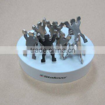 plastic metal ovel magnet sculpture