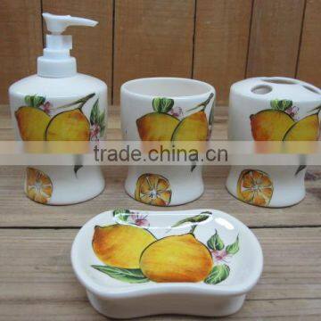 Four pcs of cheap christmas bathroom accessories ceramic ware set