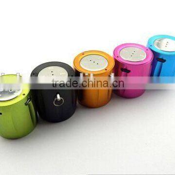 Cute design metal Mini card box speaker