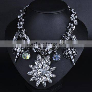 Women Fashion Crystal Gem Stone Flowers Pendant Chain Necklace photo-2