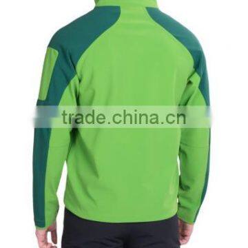 Wind and Water Resistant Fully Breathable Jacket With Lots of Pockets photo-4