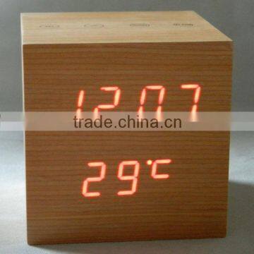 WL0923S Nature Wood Square Shape Touch Switch Digital Alarm Clock photo-6