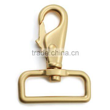 High quality 38mm gold swivel snap hook metal snap hook for handbag and bags.