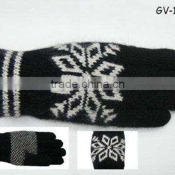 2013 Fashion black and white snow glove from New Trends