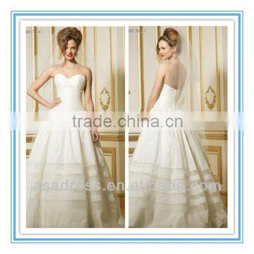 Strapless Sweetheart Neckline Dropped Waist Full Ballgown Skirt with Textured Organza Bands Wedding Dress 2014 (WDWA-1006)