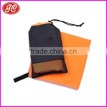 High Quality Traveling Gym Towel with Mesh Storage Bag