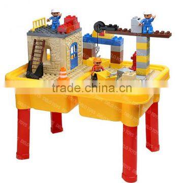 Plastic toys building blocks table DE0204429