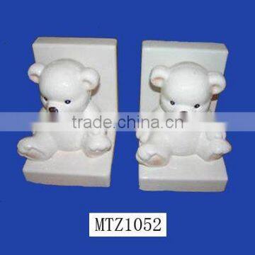 Home Decor Hand Made Polyresin Delicate White Bear Bookend