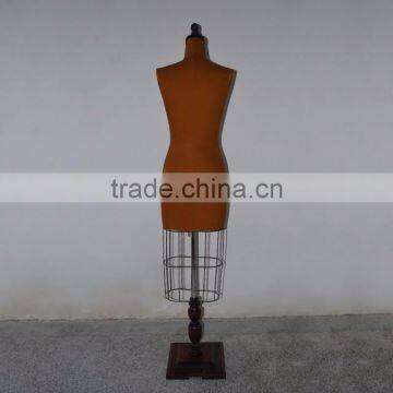 Dilapidated Upper Body Retro Woman Mannequin Display photo-4