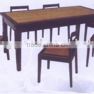 Ding Table