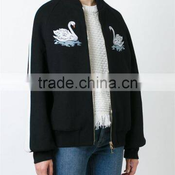 Guangzhou Shandao Wholesale Embroidered Swan Women Satin Royal Blue Coat Pant photo-3