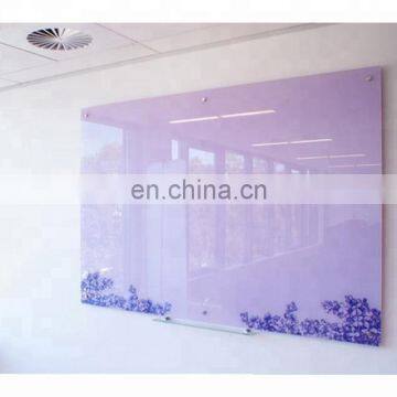 Anti reflective/non-glare magnetic glass whiteboard