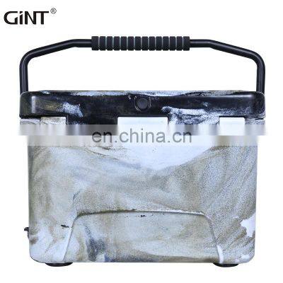 Gint Double wall PU cooler box Double wall LLDPE thermal Customized Logo 20QT camo mix color  Cooler for camping with handle