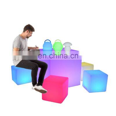 Patio Furniture LED Cube Seat 2022 New Wholesale Garden Solar Light Decoration Huel Bar and Pub Cube Table LED Cube Chair