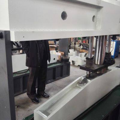 HCT-300 Servo Control Concrete Pipe Compression Testing Machine photo-5