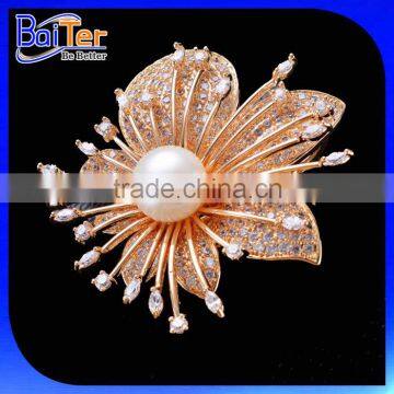 China Made Wholesale Fresh Water Pearl Gold Brooch/Fashion Gold Plated Brooch