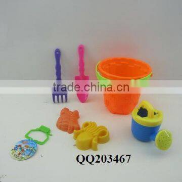 Plastic toy sand beach play set