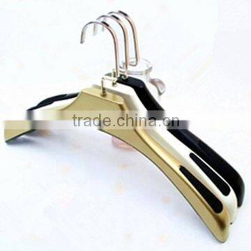 6 PACK - Karen Rhodes 6 Pack Velvet Suit Hanger with Metal Clips NEW                        
                                                Quality Choice